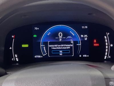 2025 Toyota Camry - Photo 19