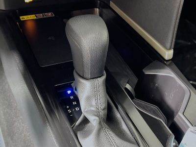2025 Toyota Camry - Photo 21