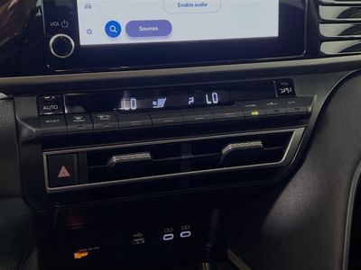 2025 Toyota Camry - Photo 23