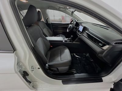 2025 Toyota Camry - Photo 28