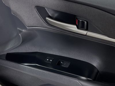 2025 Toyota Camry - Photo 29