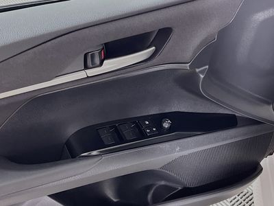 2025 Toyota Camry - Photo 14
