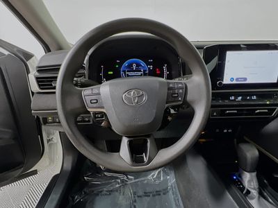 2025 Toyota Camry - Photo 15