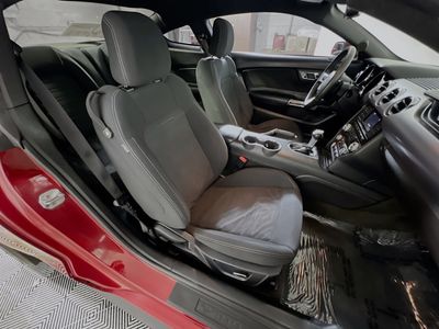 2017 Ford Mustang - Photo 28