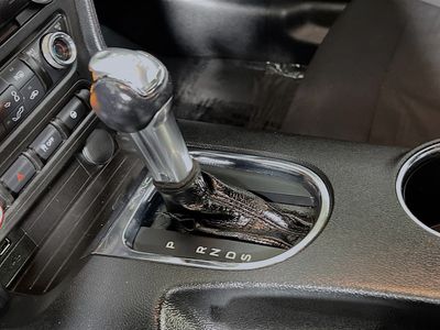 2017 Ford Mustang - Photo 21