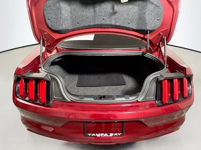 2017 Ford Mustang - Photo 31