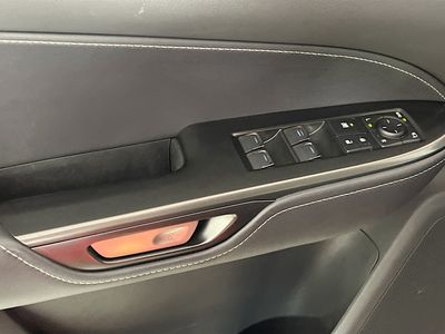 2025 Lexus NX - Photo 14