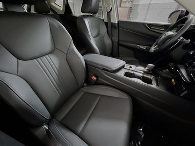 2025 Lexus NX - Photo 28