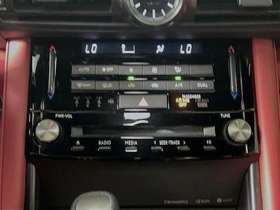 2023 Lexus IS - Photo 23