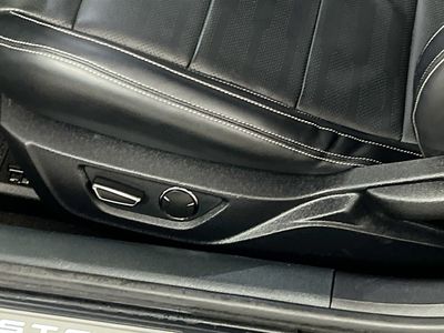 2015 Ford Mustang - Photo 13