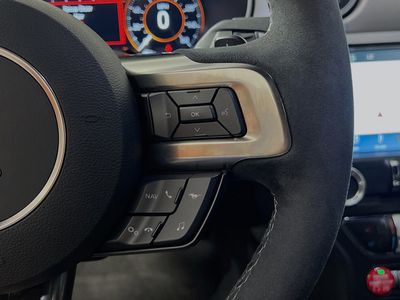 2015 Ford Mustang - Photo 17
