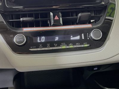 2025 Toyota Corolla - Photo 22