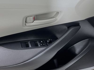 2025 Toyota Corolla - Photo 14