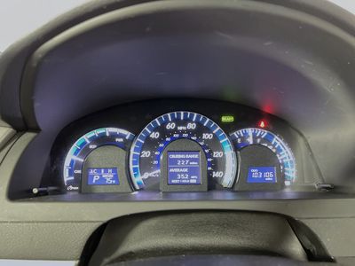 2014 Toyota Camry Hybrid - Photo 18