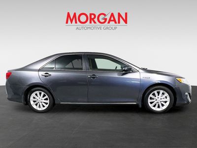 2014 Toyota Camry Hybrid - Photo 2