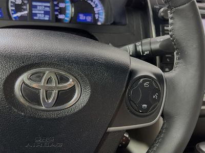 2014 Toyota Camry Hybrid - Photo 17