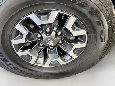 2023 Toyota Tacoma - Photo 11