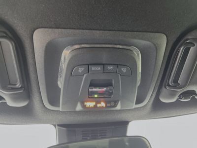 2025 Toyota Corolla Hybrid - Photo 17