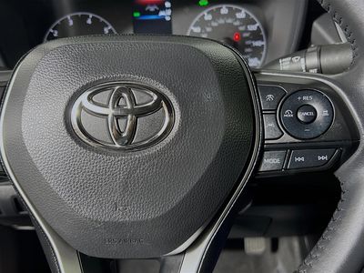2025 Toyota Corolla Hybrid - Photo 16