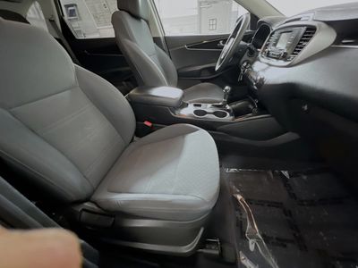 2017 Kia Sorento - Photo 27