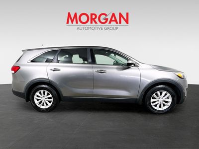 2017 Kia Sorento - Photo 2