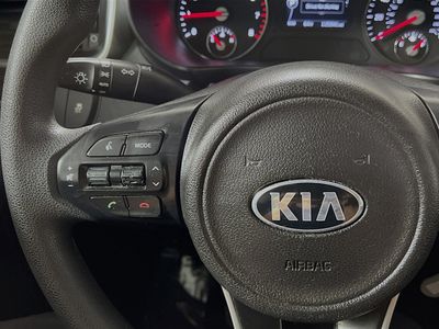 2017 Kia Sorento - Photo 16