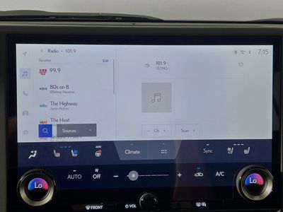 2025 Lexus GX - Photo 24