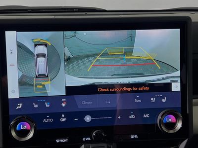 2025 Lexus GX - Photo 25