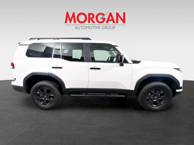 2025 Lexus GX - Photo 2