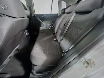 2010 Volkswagen Tiguan - Photo 24
