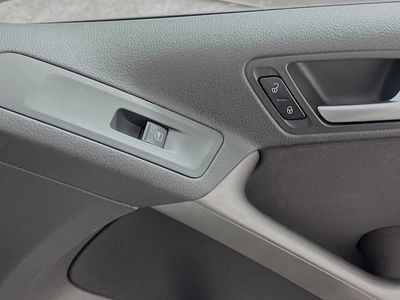 2010 Volkswagen Tiguan - Photo 27