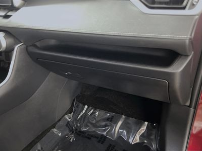 2025 Toyota RAV4 Hybrid - Photo 32