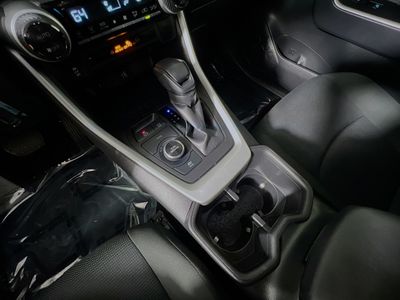 2025 Toyota RAV4 Hybrid - Photo 22