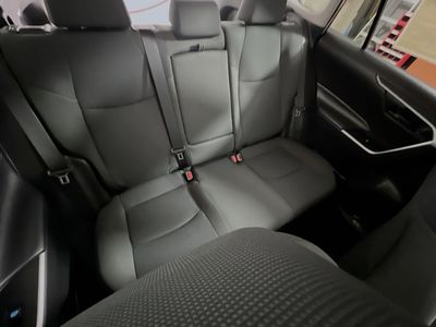 2025 Toyota RAV4 Hybrid - Photo 30