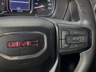2021 GMC Yukon - Photo 17