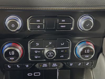 2021 GMC Yukon - Photo 23