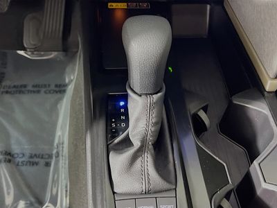 2025 Toyota Camry - Photo 21