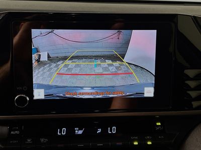 2025 Toyota Camry - Photo 25