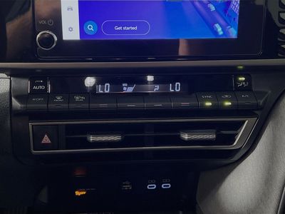 2025 Toyota Camry - Photo 23