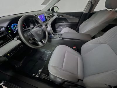 2025 Toyota Camry - Photo 12