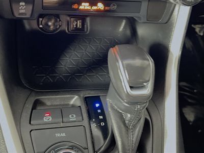 2024 Toyota RAV4 Hybrid - Photo 21