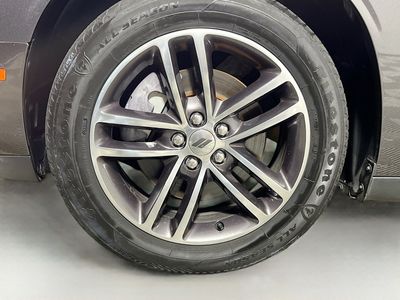 2019 Dodge Challenger - Photo 11