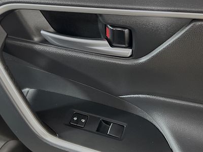 2021 Toyota RAV4 Hybrid - Photo 29
