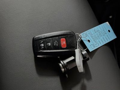 2021 Toyota RAV4 Hybrid - Photo 33