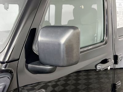 2023 Jeep Wrangler - Photo 10