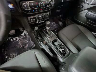2023 Jeep Wrangler - Photo 21