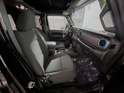 2023 Jeep Wrangler - Photo 27