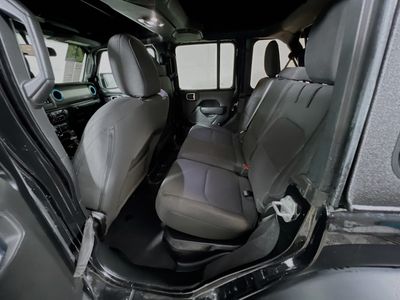 2023 Jeep Wrangler - Photo 25