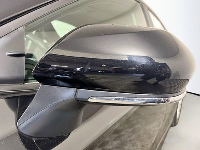 2025 Toyota Camry - Photo 10