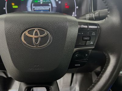 2025 Toyota Camry - Photo 17
